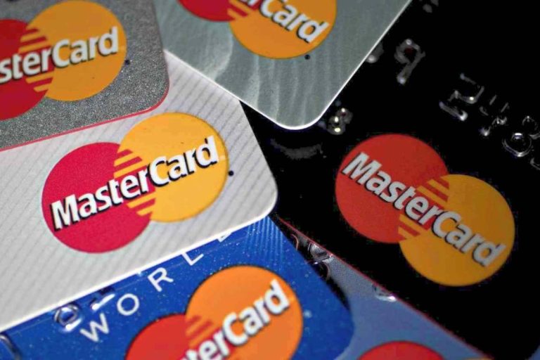 Du kan inte ana hur mycket vissa banker tar betalt för detta Mastercard-kort
