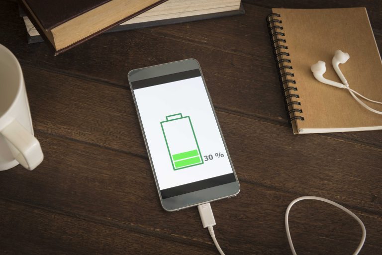 Var försiktig om du gör detta när du laddar din telefon varje dag, batteriet kan överhettas och sluta fungera